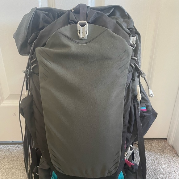 Gregory Jade 63 women’s backpacking pack main image 4
